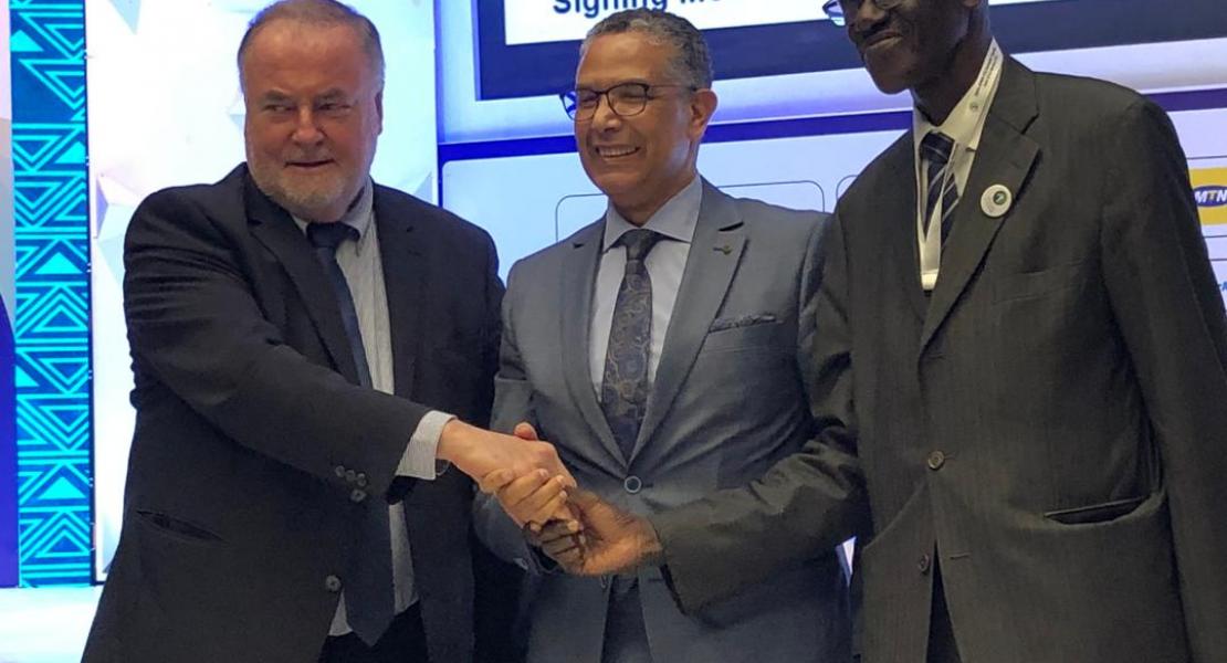 Signature d’une convention de partenariat entre Association Africaine de l’Eau et le Secrétariat Exécutif du 9eme Forum mondial de l’eau Dakar 2021