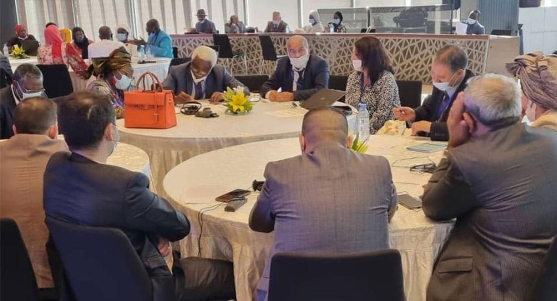 Forum registration and exhibition booking